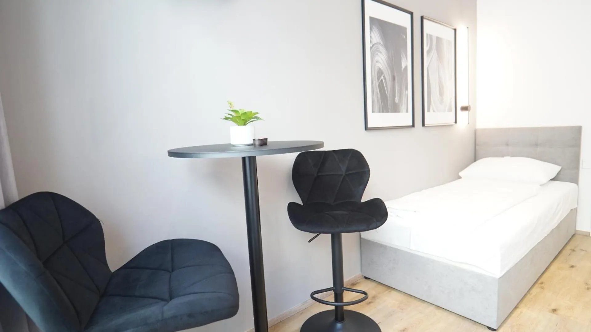 Stylisch, Neu Und Modern - Zwischen Schoenbrunn Und Dem Zentrum Apartman Bécs Ausztria