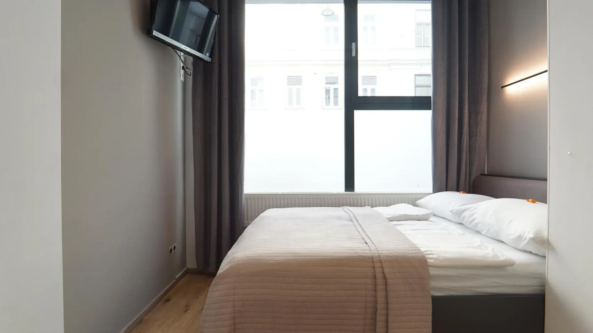 Апартаменты Stylisch, Neu Und Modern - Zwischen Schoenbrunn Und Dem Zentrum Вена 0*,  Австрия