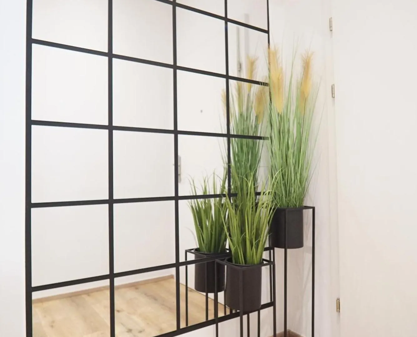 Stylisch, Neu Und Modern - Zwischen Schoenbrunn Und Dem Zentrum Apartman Bécs